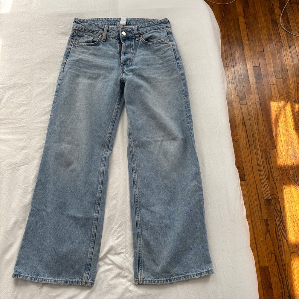 Low Rise Baggy Jeans - Picture 7 of 8
